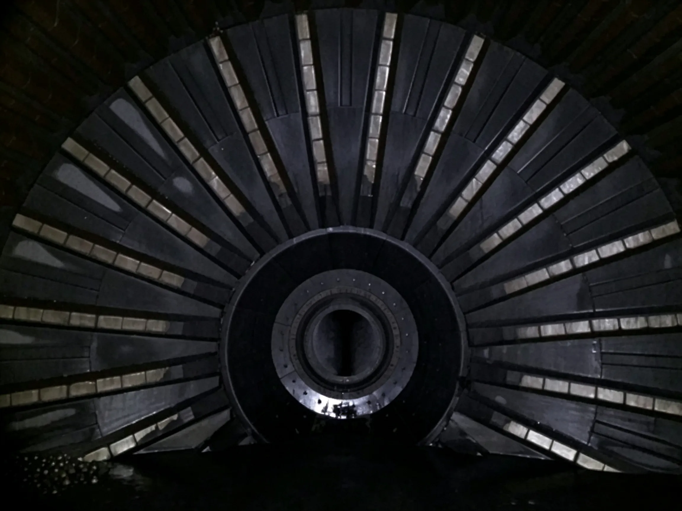 Rubber ball mill liners