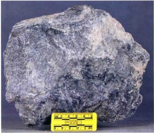 Aina na daraja tofauti za magnesite