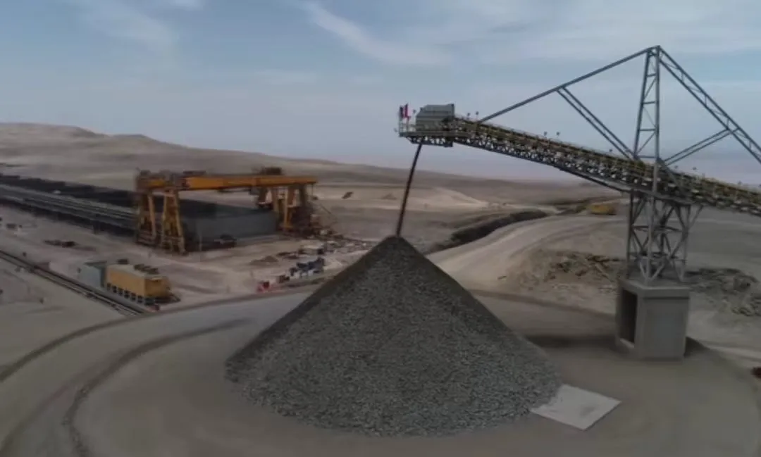 Why is the overflow particle size still coarse even when the cyclone pressure is normal?