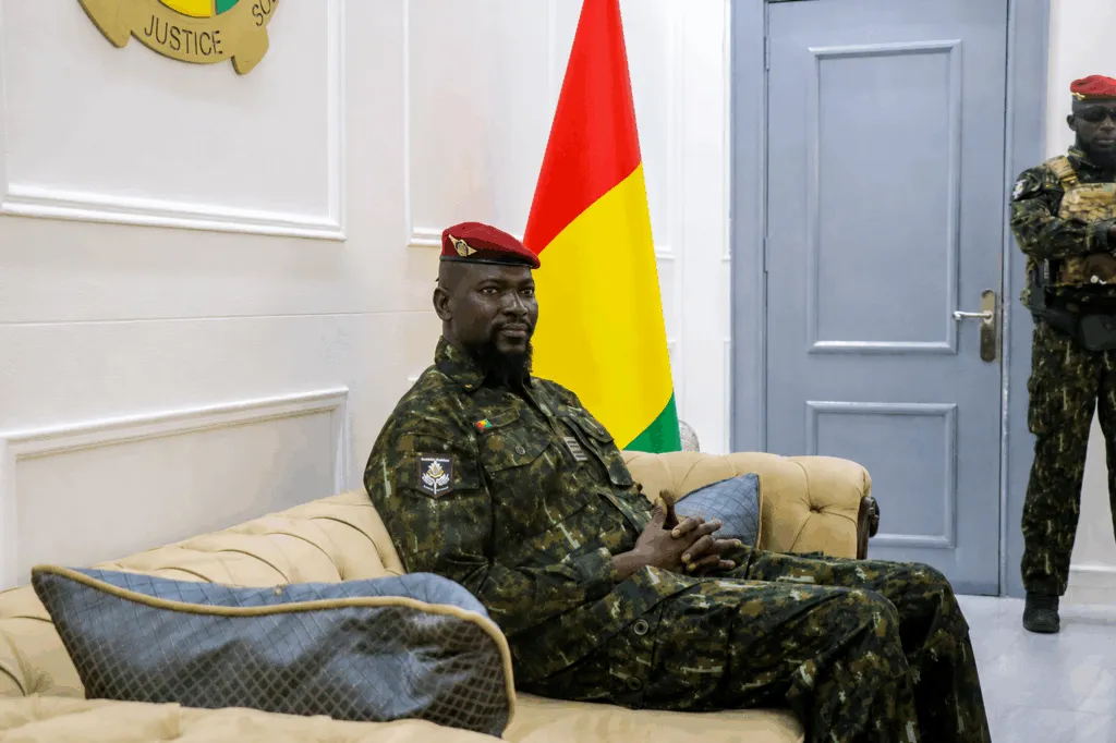 Guinea’s president issues export ban: raw gold exports prohibited.